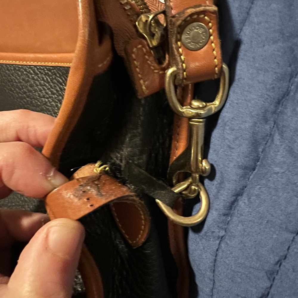 Vintage Dooney & Bourke Crossbody - Picture 8 of 8